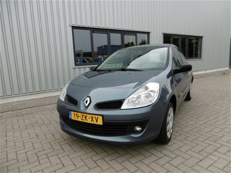 Renault Clio - 1.2-16V Special Line Airco Audio 2e Eigenaar - 1