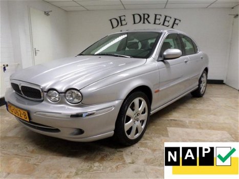 Jaguar X-type - 2.5 V6 Executive ZONDAG ' s open van 12-tot 17 uur - 1