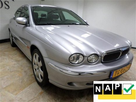 Jaguar X-type - 2.5 V6 Executive ZONDAG ' s open van 12-tot 17 uur - 1