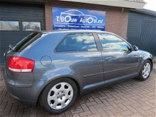 Audi A3 - 1.6 Attraction Pro Line