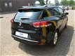 Renault Clio Estate - TCe 90 Limited / VOORRAADVOORDEEL / NAVI/ AIRCO / KEYLESS / PARK. SENSOREN - 1 - Thumbnail