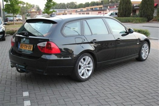 BMW 3-serie Touring - 318i Business Line - 1