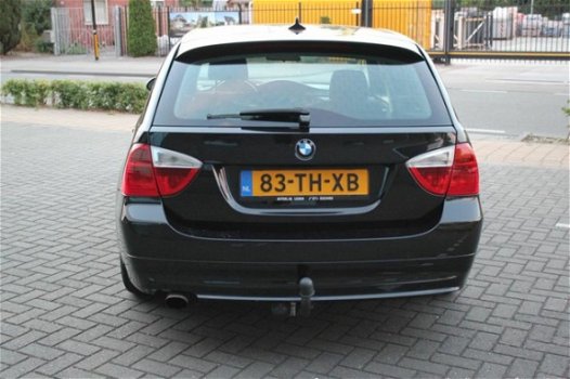 BMW 3-serie Touring - 318i Business Line - 1