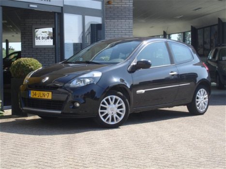 Renault Clio - 1.2 TCe Business Sp - 1