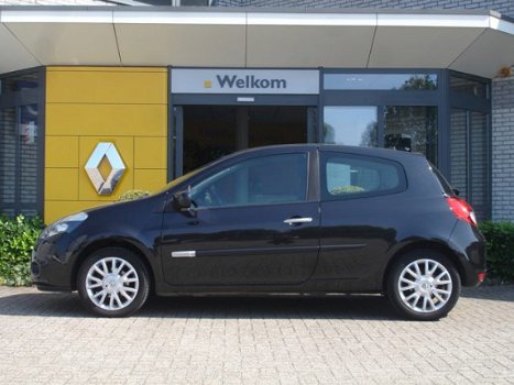 Renault Clio - 1.2 TCe Business Sp - 1