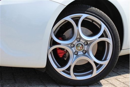 Alfa Romeo Giulietta - 1.4 T 170PK DISTINCTIVE | Navigatie | Climate Control | - 1