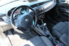 Alfa Romeo Giulietta - 1.4 T 170PK DISTINCTIVE | Navigatie | Climate Control |