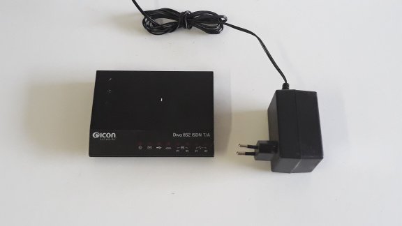 EICON DIVA 852 ISDN T/A converter - 1
