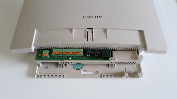 SIEMENS Hipath 1120 PABX - 2