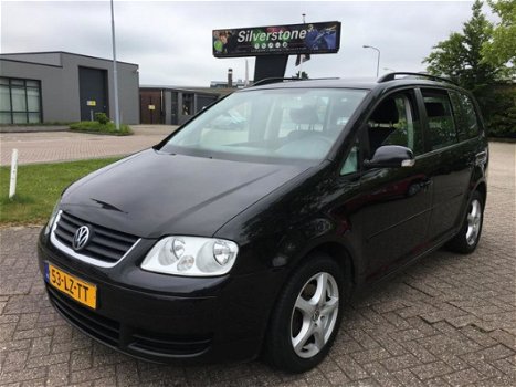 Volkswagen Touran - 1.6 16V FSI 5 Persoons - 1