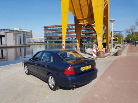 Opel Vectra - 1.6-16V Pearl Nieuwe Apk 18.04.2019 Airco NAP - 1