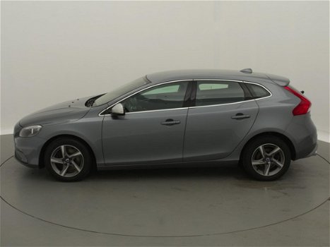 Volvo V40 - 2.0 D4 R-Design Business / 190 pk / airco-ecc / na vi / cruise / pdc / lmv - 1