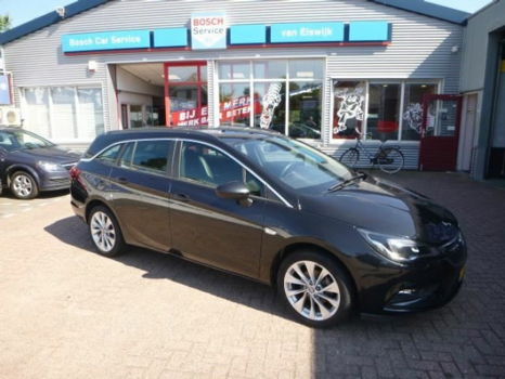 Opel Astra Sports Tourer - 1.0 Edition - 1