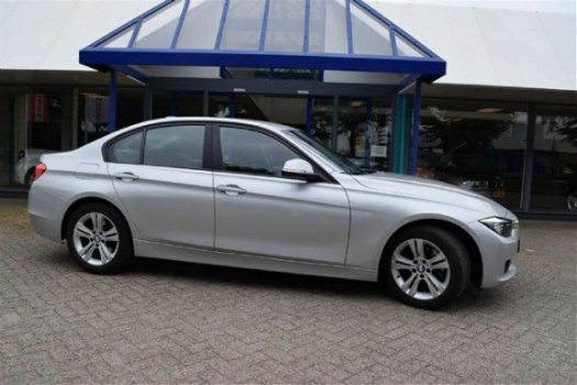 BMW 3-serie - 318d Executive - 1