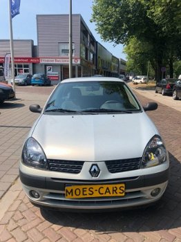 Renault Clio - 1.2 EXPRESSION / 140.000 KM - 1