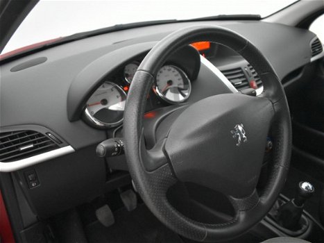 Peugeot 207 - 1.4 VTi Millesim 200 airco / cruise / 5 deurs / lm v / 110dkm - 1