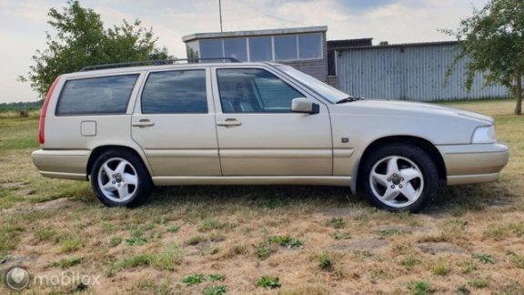 Volvo V70 - 2.4 Europa - 1