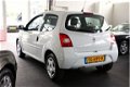 Renault Twingo - 1.2 16V LEV Yahoo 75Pk Airco 79883km 1e eigenaar Wit metallic Eco2 bj23-12-2011 inc - 1 - Thumbnail