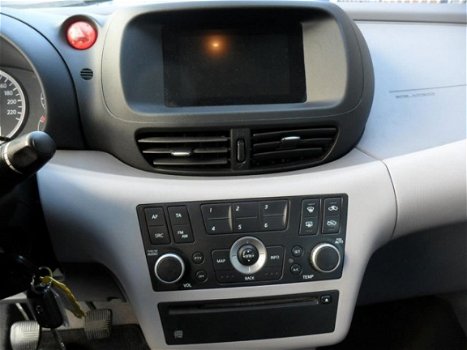 Nissan Almera Tino - 1.8 Visia , 5 DEURS, NETTE STAAT, apk 11 dec. 2020 - 1