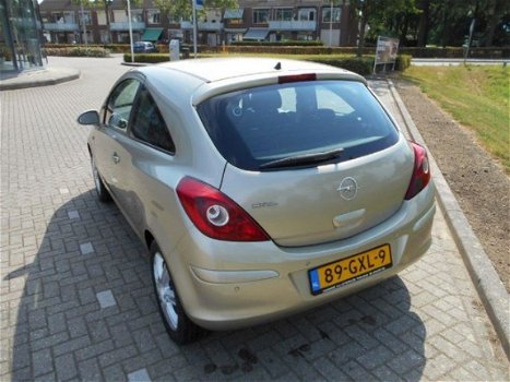 Opel Corsa - 1.4-16V Cosmo Automaat - 1