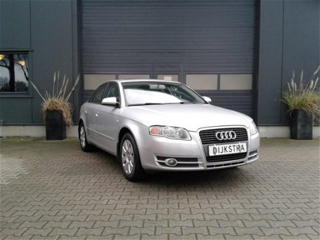 Audi A4 - 1.6 AANBIEDING, prijs is incl. 3 mnd GARANTIE!! Super nette A4 met o.a. schuif/ kant - 1