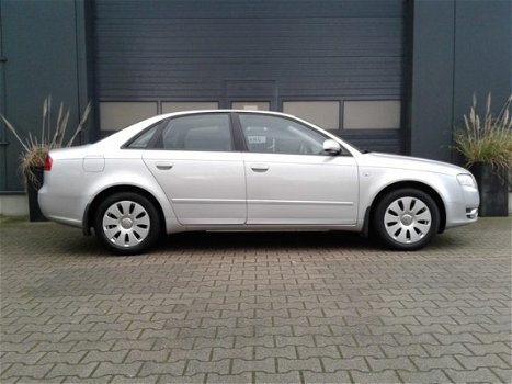 Audi A4 - 1.6 AANBIEDING, prijs is incl. 3 mnd GARANTIE!! Super nette A4 met o.a. schuif/ kant - 1