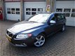 Volvo V70 - 2.0T R-EDITION dealer onderhouden - 1 - Thumbnail