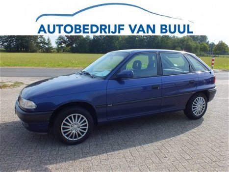 Opel Astra - 1.6i Sprint Automaat 5-Deurs 1996 Stuurbekr >Nieuwe Distributier - 1