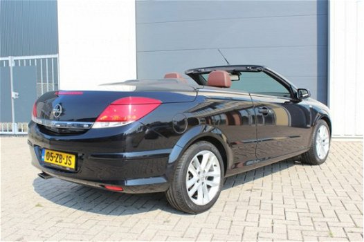 Opel Astra TwinTop - 1.8 COSMO /Airco Clima/Vol Leer/Garantie/Dealer Onderhouden/Top Staat - 1