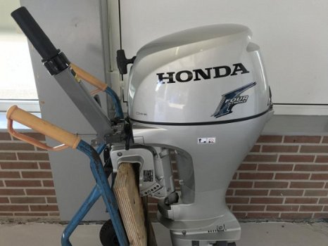 Honda BF 8 Fourstroke - 1