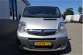 Opel Vivaro - 2.0 CDTI L2H1 / lease € 185 / airco / cruise / trekhaak / zilver metallic - 1 - Thumbnail