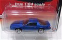 1:64 AutoWorld GM Chevrolet Camaro Z28 1984 blauw - 3 - Thumbnail