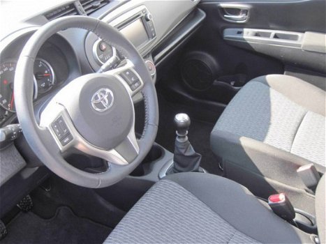 Toyota Yaris - 1.3 VVT-i Aspiration - 1