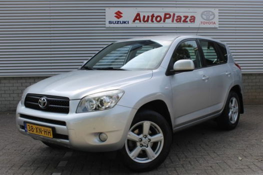 Toyota RAV4 - 2.0 VVTi Linea Sol Automaat - 1