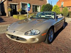 Jaguar XK8 - 4.0 V8 Convertible