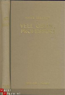 ASTER BERKHOF**VEEL GELUK, PROFESSOR**TEXTUUR LINNEN BOEKBAN