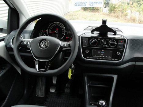 Volkswagen Up! - 1.0 up Move Up Airco I Navigatie I Parkeersensors - 1