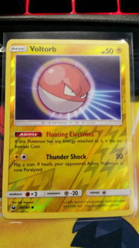 Voltorb 47/168 (reverse) Celestial Storm - 1