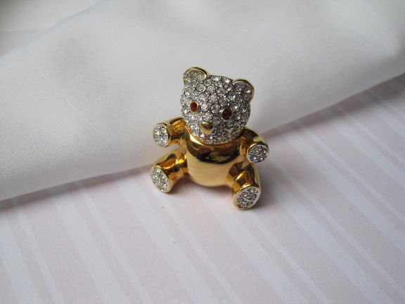 Broche goudkleurig vergulde beer met swarovski kristal steentjes 3.4x3.1 cm - nr. 1