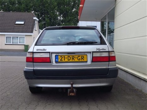 Citroën Xantia Break - 2.0I-16V Airco, trekhaak, stuurbekrachtiging, geen afleverkosten - 1