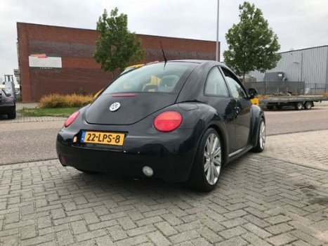 Volkswagen New Beetle - 2.0 Highline - 1