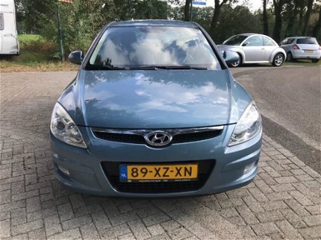 Hyundai i30 - 1.6crdi style APK 08-2019 veel opties - 1