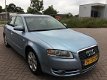 Audi A4 - 2.0 TDI 140pk met Xenon, PDC, Leder - 1 - Thumbnail