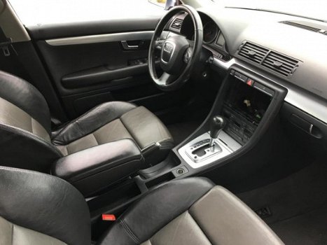 Audi A4 - 2.0 TDI 140pk met Xenon, PDC, Leder - 1