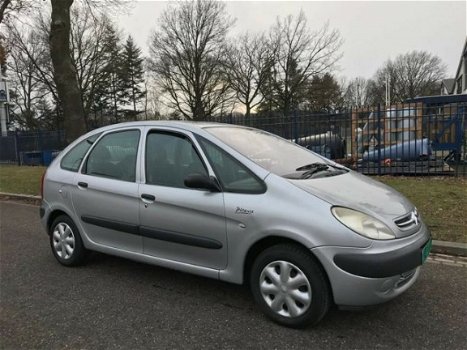 Citroën Xsara Picasso - 1.8i-16V Différence 2003 APK - 1