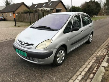 Citroën Xsara Picasso - 1.8i-16V Différence 2003 APK - 1