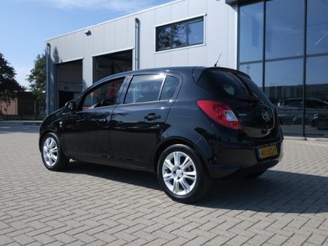 Opel Corsa - 1.2-16V '111' EDITION Automaat - 1