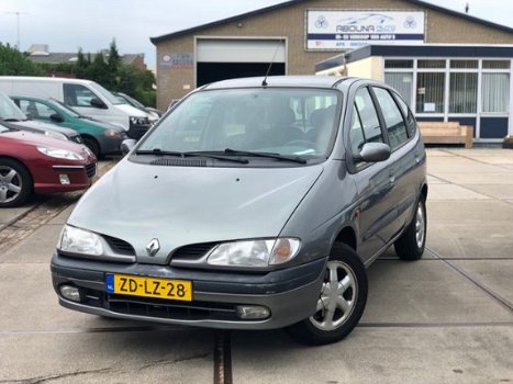 Renault Mégane Scénic - Automaat/Airco/Stuurbkr/2.0 Kaleido - 1