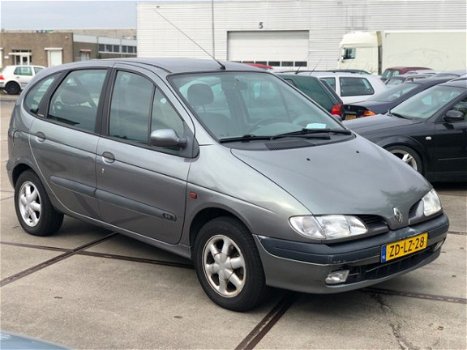 Renault Mégane Scénic - Automaat/Airco/Stuurbkr/2.0 Kaleido - 1