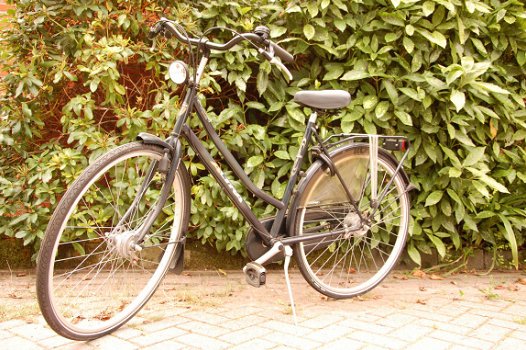 Bijna Nieuw: èèn goede 28'' inch Altra Milennium city trend dames fiets 53 cm frame maat - 1